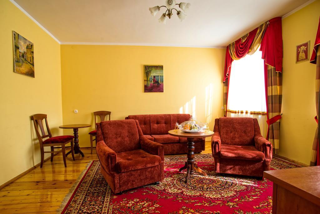 Hotel Adalbertus Gniezno Szoba fotó
